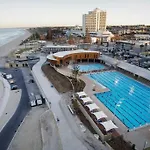 Affordable Apartment Close To City And Beaches