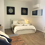 M207 West Perth Studio Apartment Near Kings Park