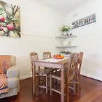 B7 Crawley Apartment 1 Brm & Sleepout Near Uwa