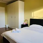 Perth Lakeside Lodge