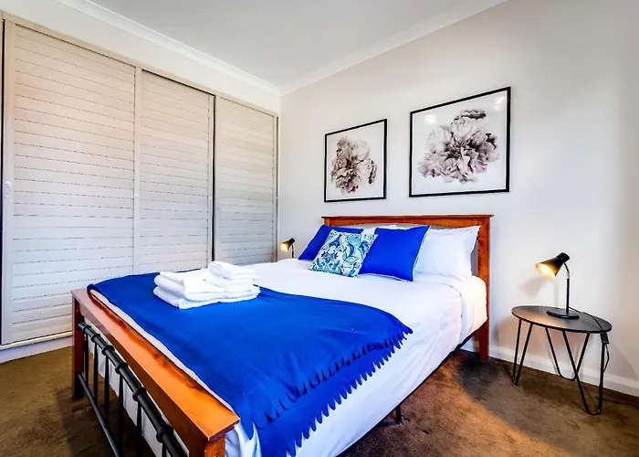 2 South Perth Family Gem For 6Parking