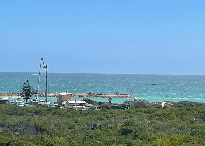 Ocean Reef Retreat