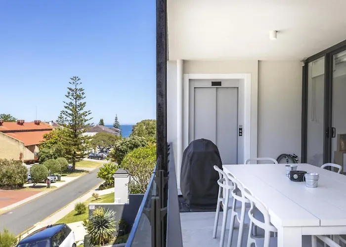 Cottesloe Horizons - Executive Escapes