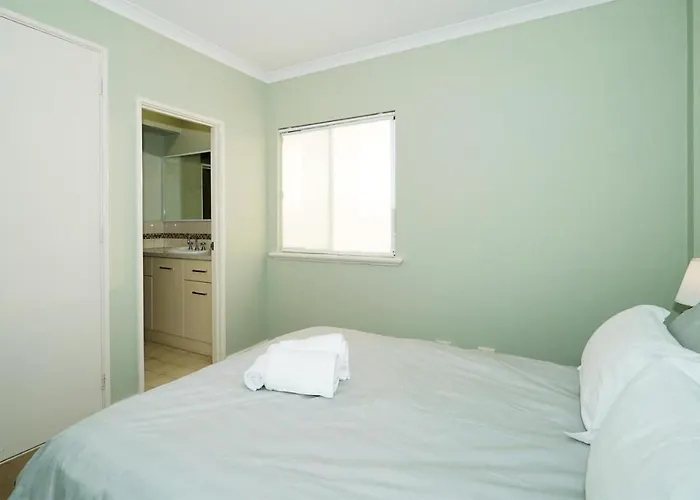 40 Modern & Chic Apt In East Perth