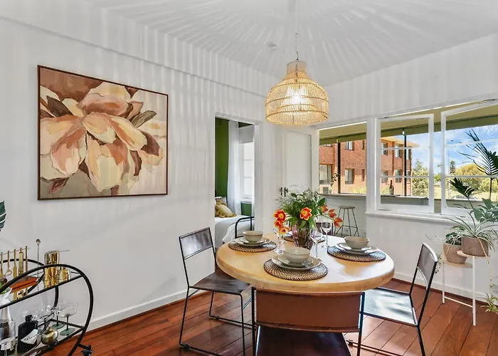 Vintage 2Br Cbd Apartment W/River View