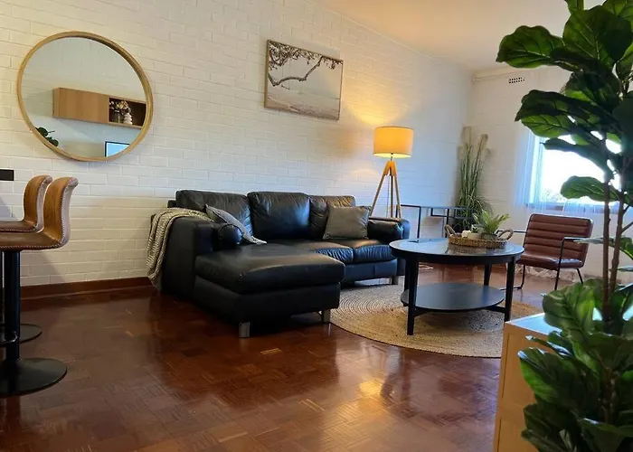 Humble & Cosy, In The Heart Of East Vic Park