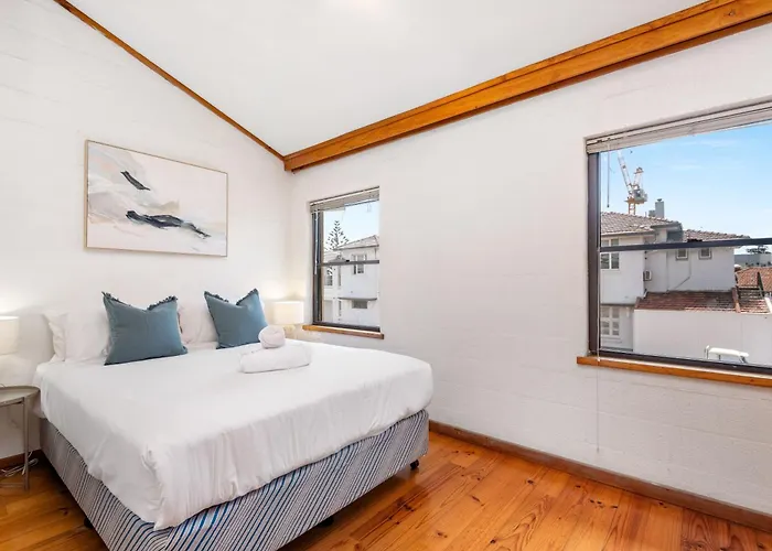 14 Cottesloe - Steps From Beach - Sleeps 2