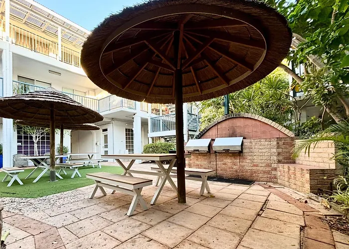 Coastal Beach Retreat Scarborough Pool & Slide!