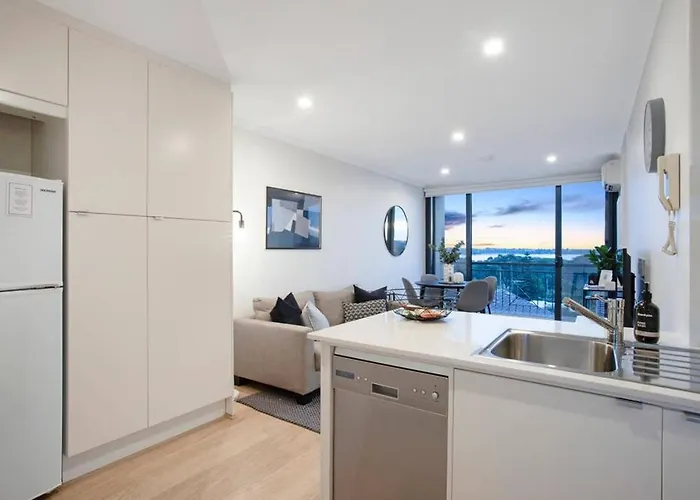 1 Bdr Stunning Views South Perth