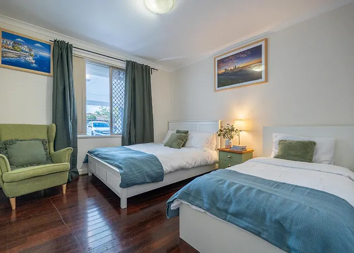 A1 Airport Haven - Quick Access, Comfy & Free Parking