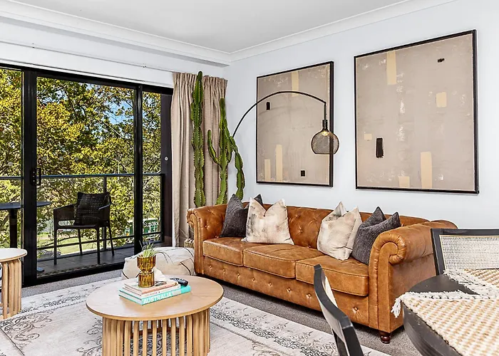 Luxe Modern Retreat Designer Stay In Perth