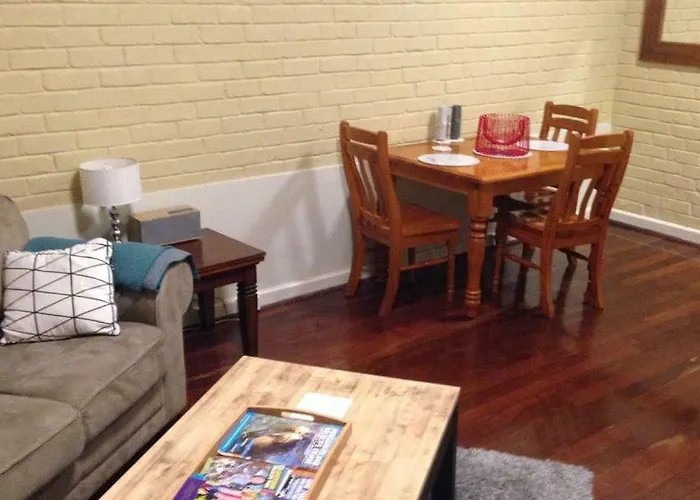 Affordable & Comfortable Apartment On Langley Park