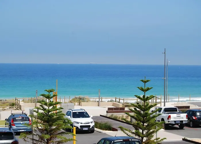 Absolute Beachfront Scarborough