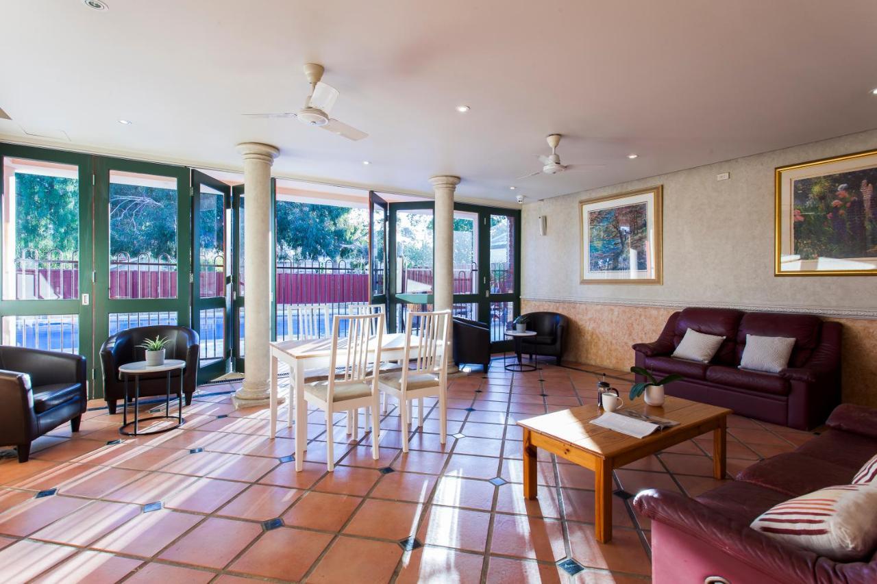 Motel Kings Park 3*