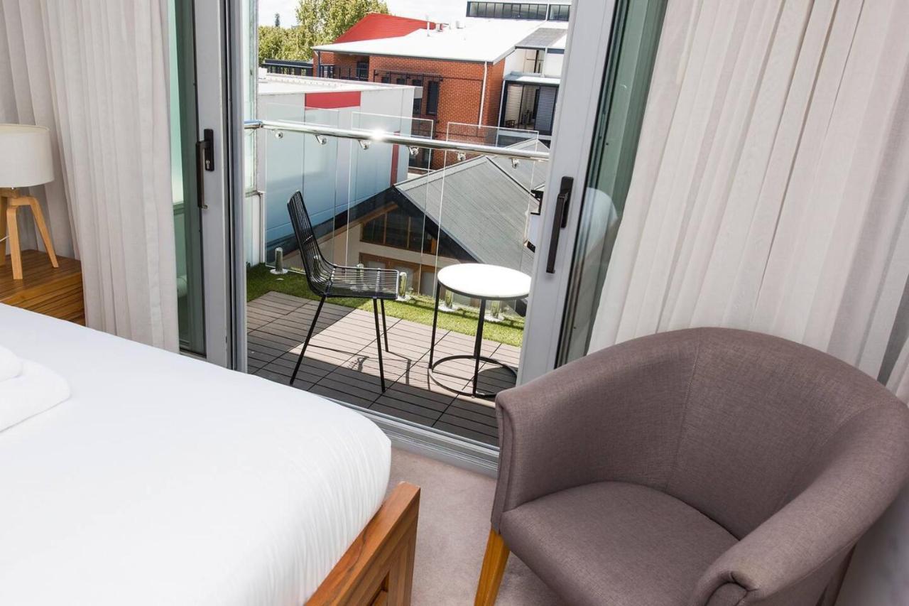 Charming Studio With Rooftop Terrace * Perth