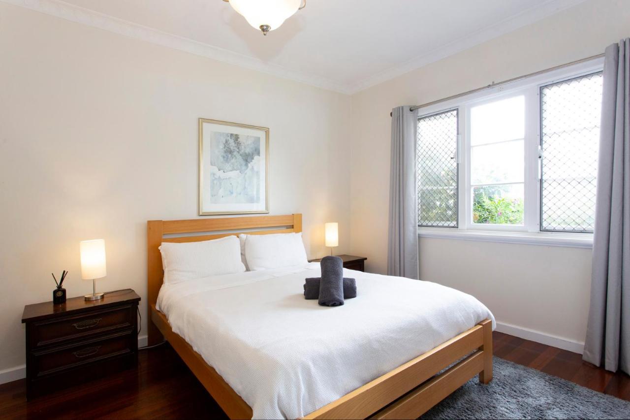 Cosy -3 Bedrooms Victoria Park Perth