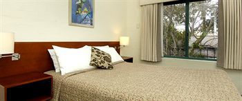 Darby Park Subiaco Aparthotel 4*