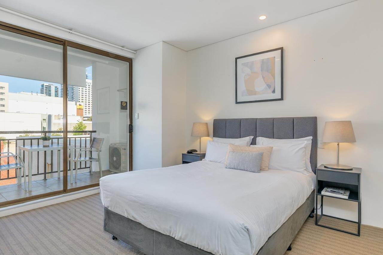 All Suites Perth Aparthotel 3*