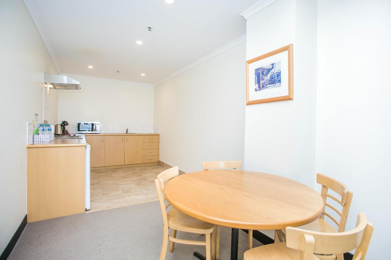 Aparthotel All Suites Perth 3*