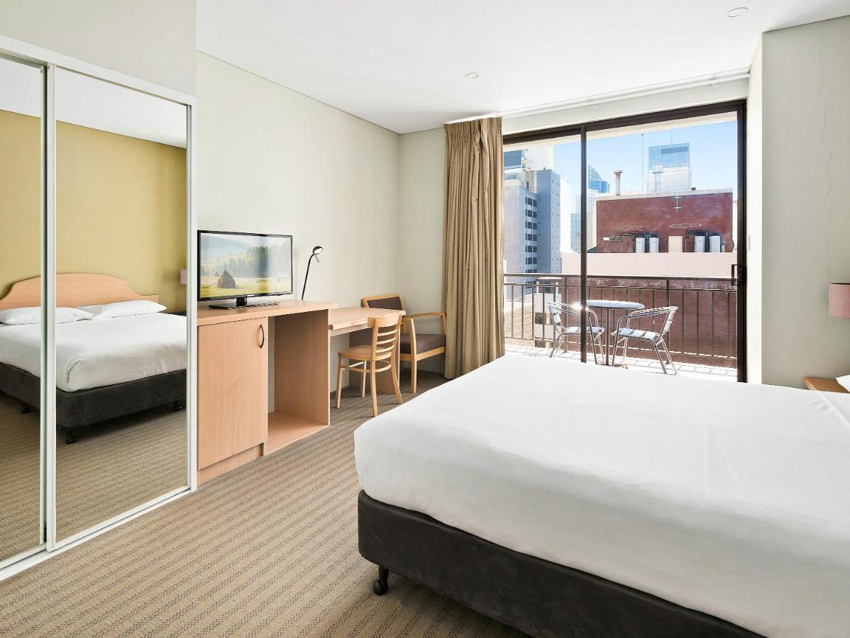 All Suites Perth Aparthotel 3*