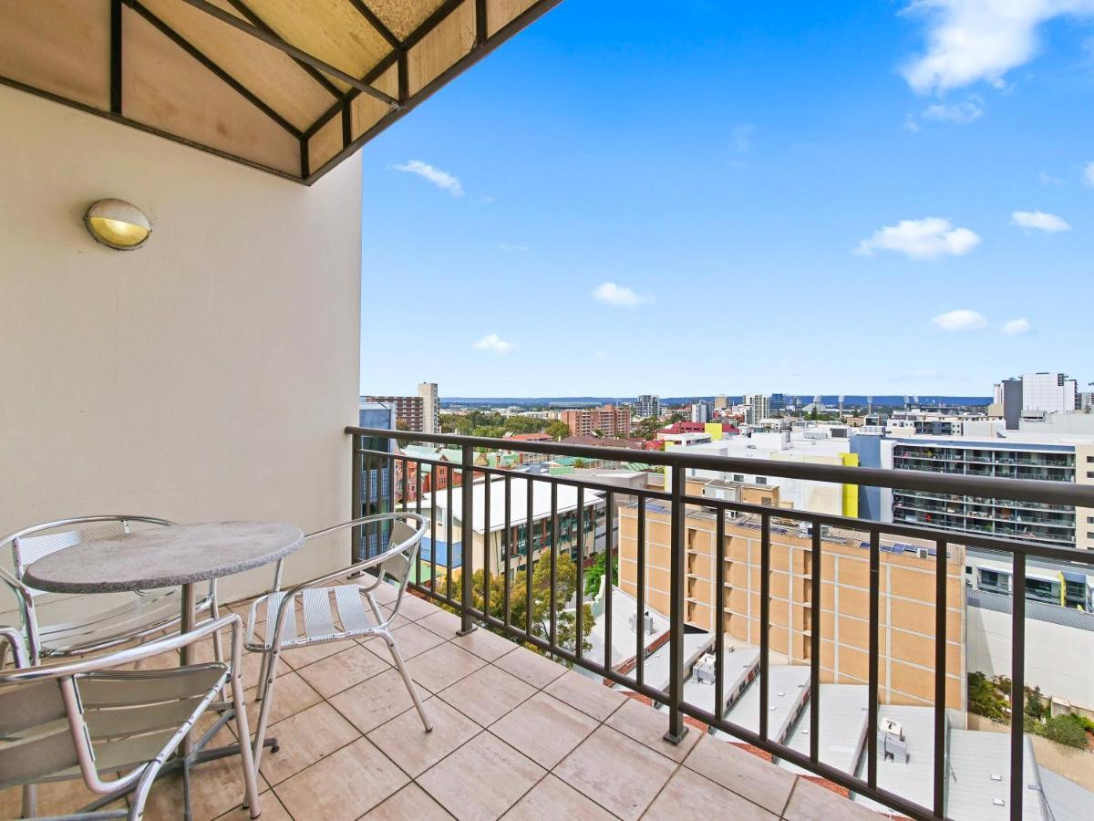 All Suites Perth 3*