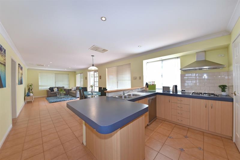 Hotel Redcliff Close To & Airport 3*
