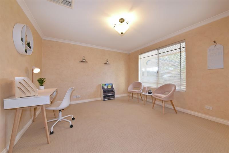Redcliff Close To & Airport Hotel