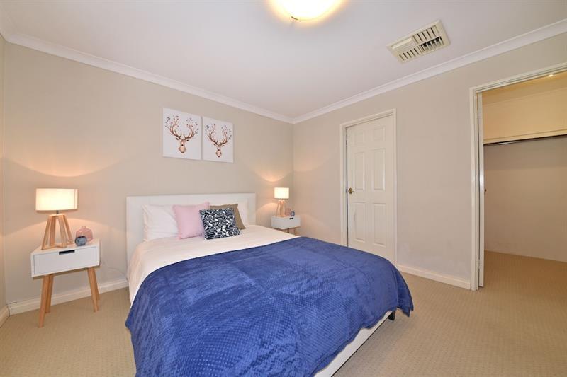 Hotel Redcliff Close To & Airport
