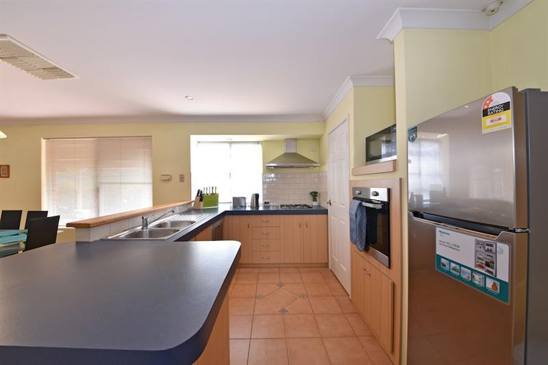 Redcliff Close To & Airport 3*