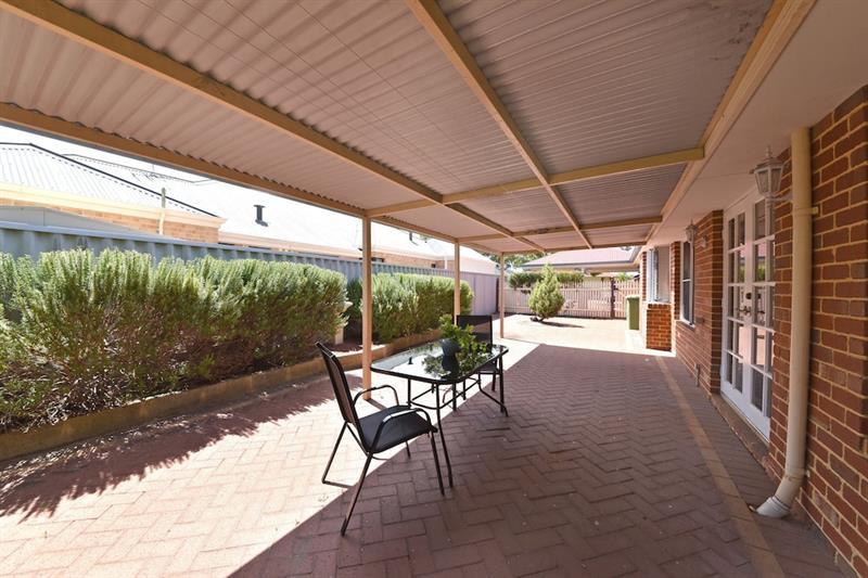 Redcliff Close To & Airport Hotel Perth