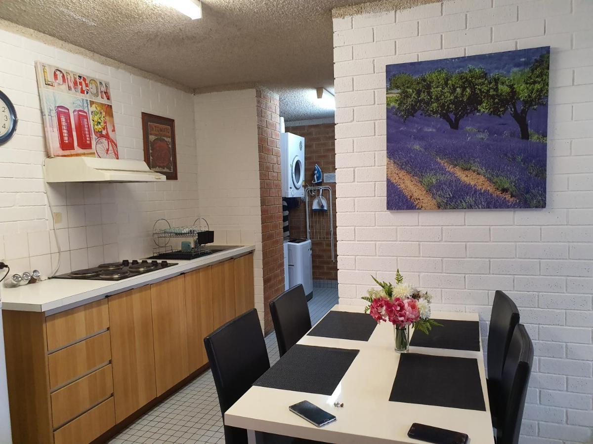 Aparthotel Perth City Apartment Hotel 4*