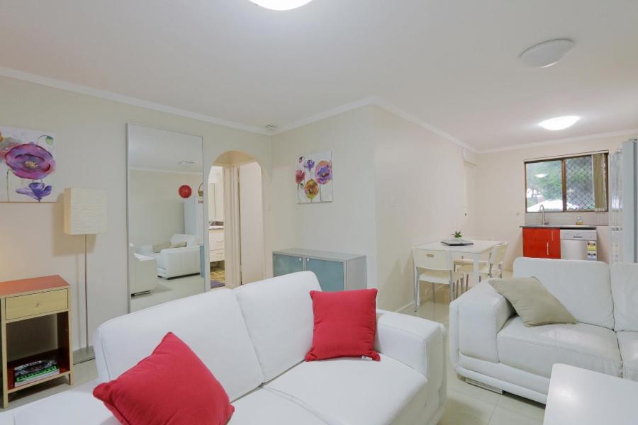 Parkline Apartment *