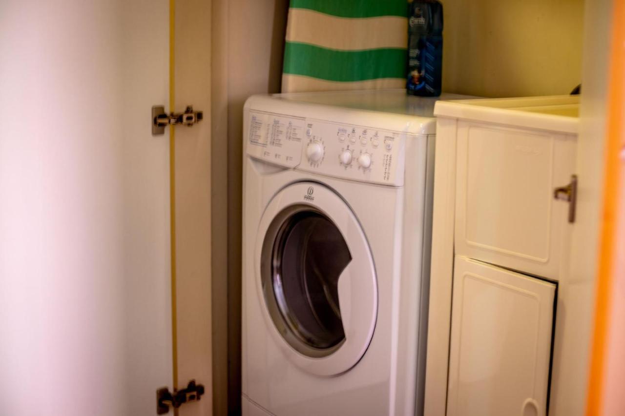 203 Cute As A Button Wkitchen For 2cbd Apartment *