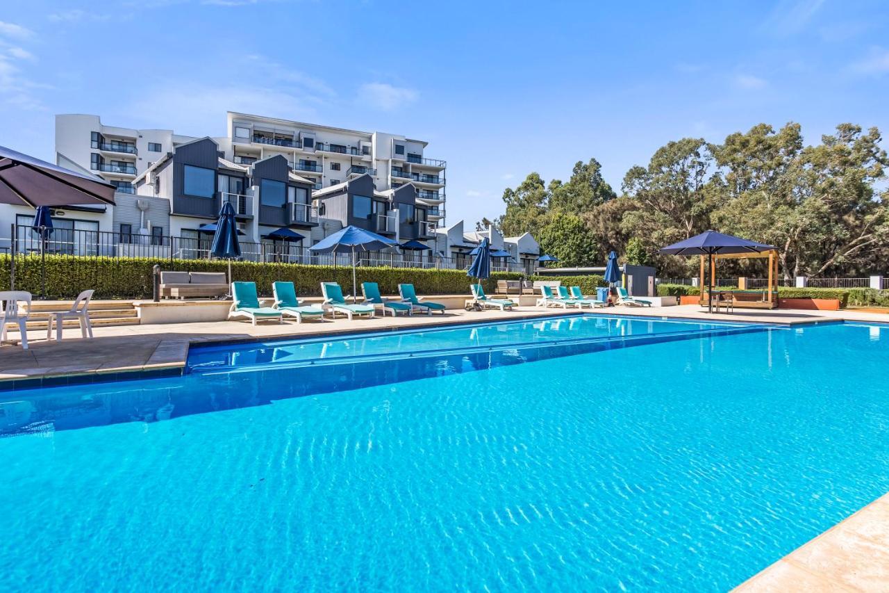 507 High Heaven Breathtaking Views, Pool, Parking Apartment Perth