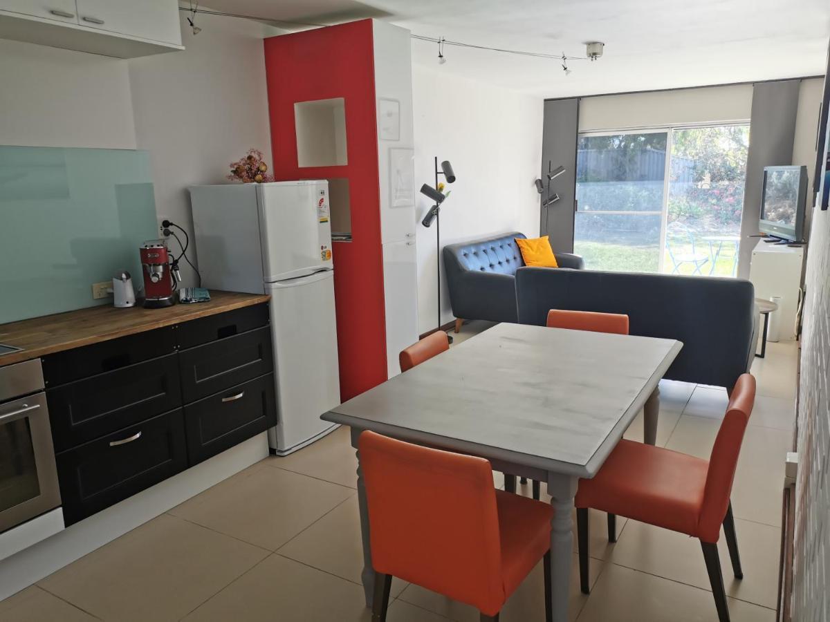 See The Sea Apartment Perth