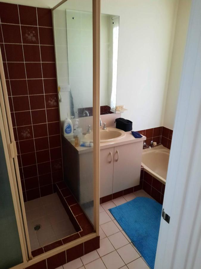 Comfortable Secure Homeshare Homestay *