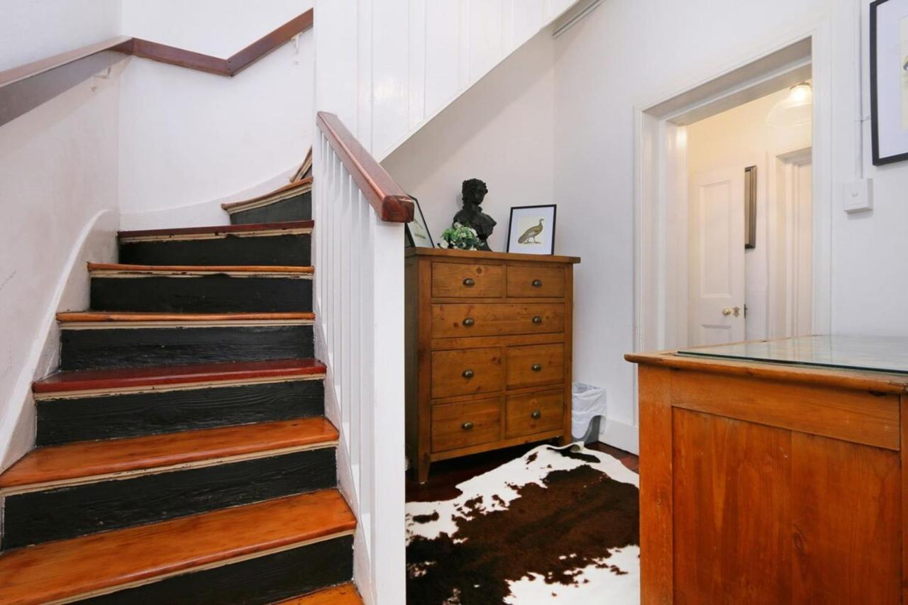 Central 3 Bedroom Heritage House In Fremantle Pangsapuri