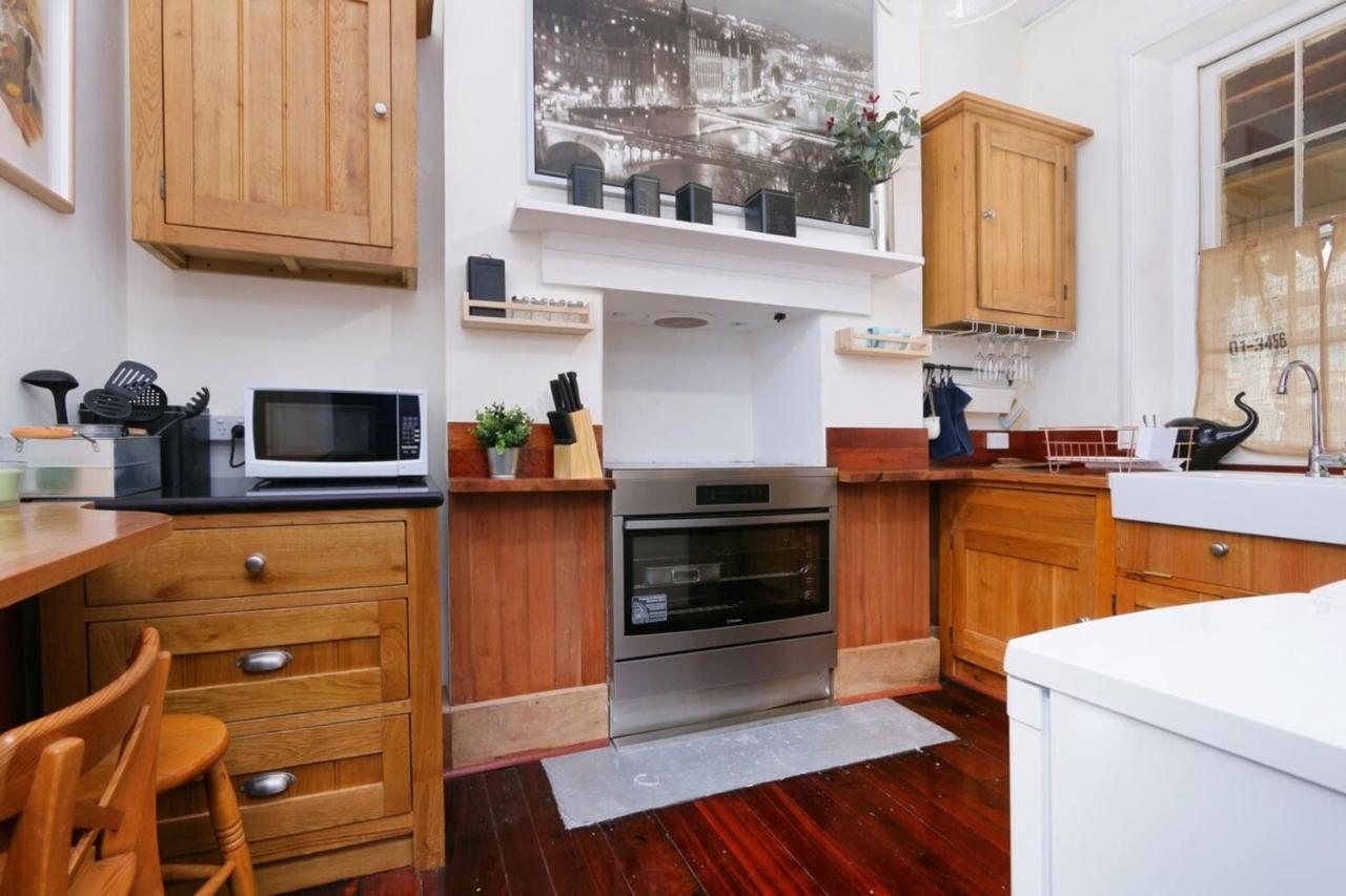 Central 3 Bedroom Heritage House In Fremantle Pangsapuri Perth