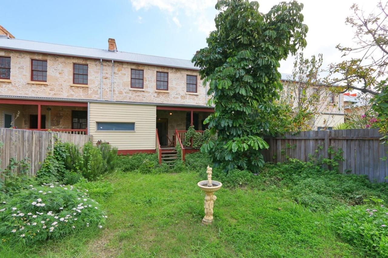 Central 3 Bedroom Heritage House In Fremantle Perth