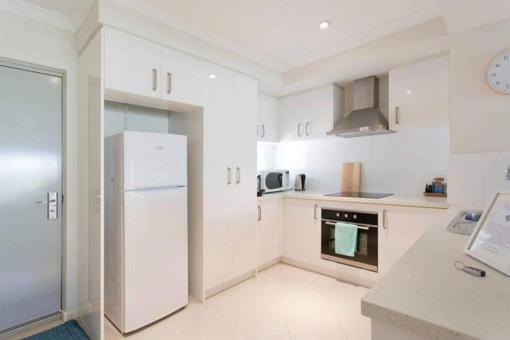 Convenient Airport Sunny Garden Wifi Netflix Wine * Perth