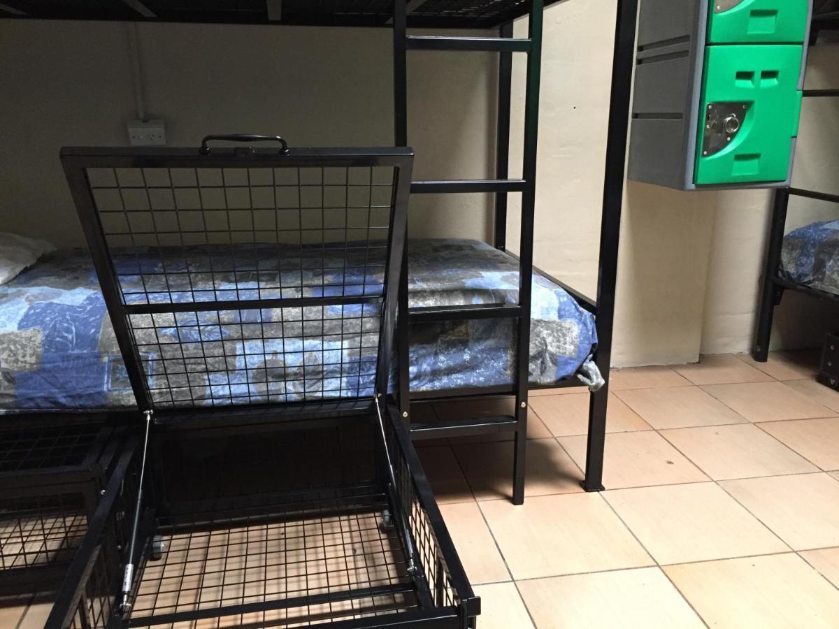 Albergue Jj's Backpackers
