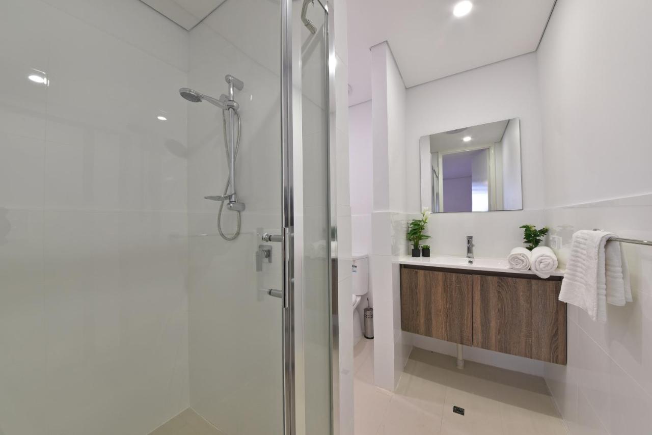 2bed2bath Close To Airport/city Apartment *