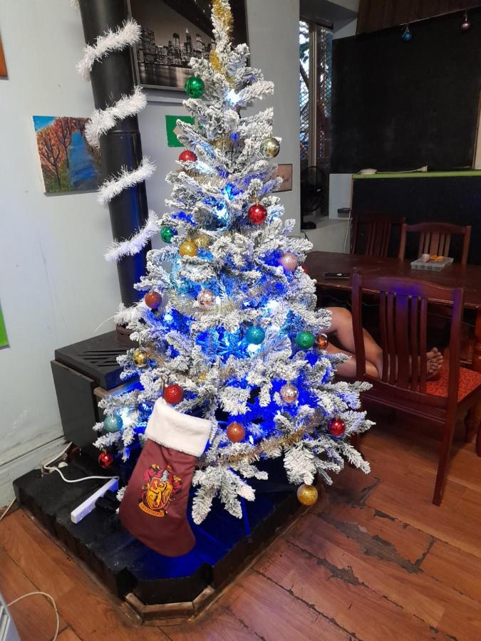 Hostel Ozi Inn Backpackers - Perth -Valid International Passport Required Perth
