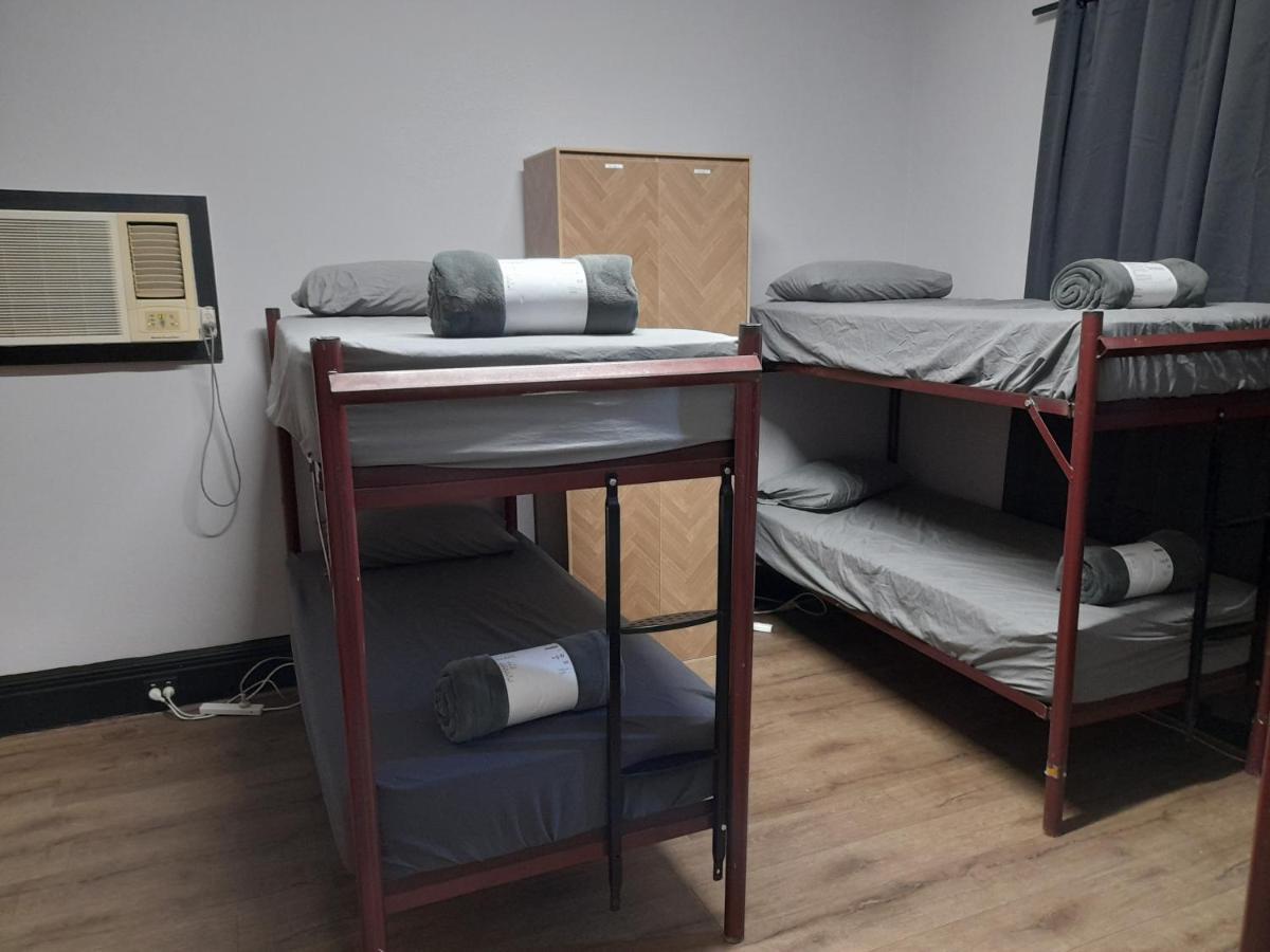 Ozi Inn Backpackers - Perth -Valid International Passport Required * Perth