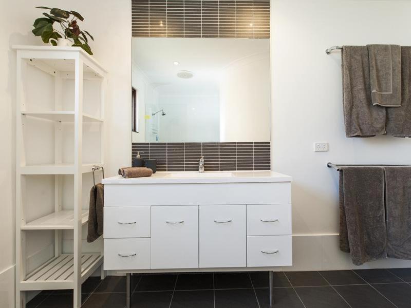 Barker Road Apartment