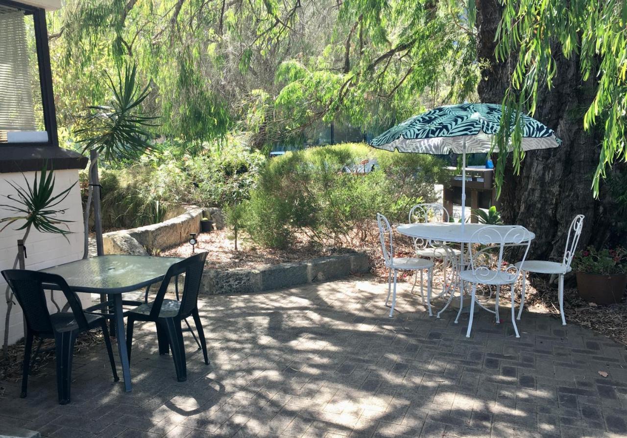 Kenata-fairway Apartment *