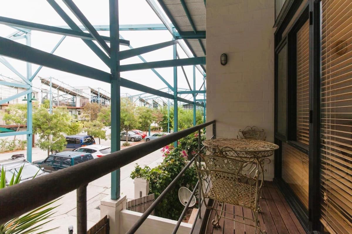 Primary 43 2brm Townhouse Fremantle With 2 Carbays