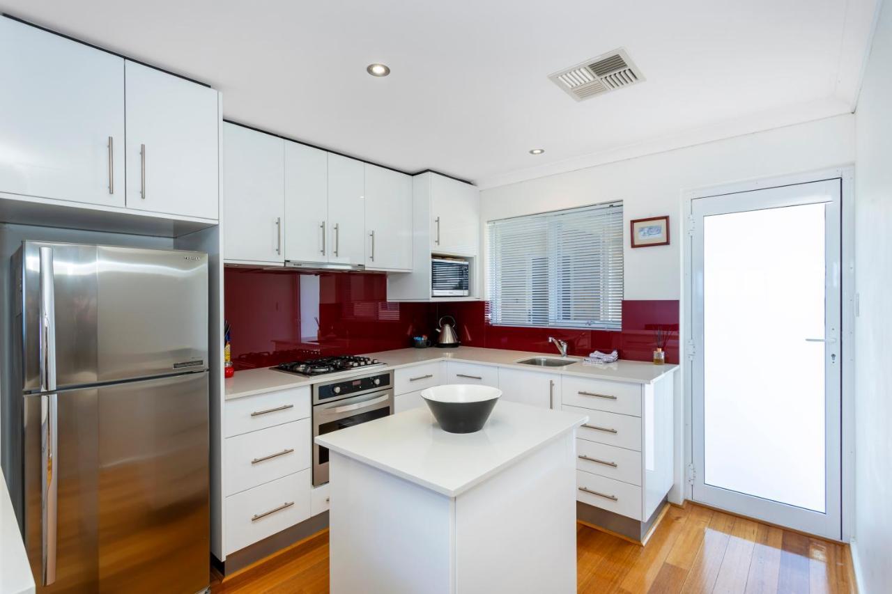 Scarborough Beachlife - Executive Escapes *