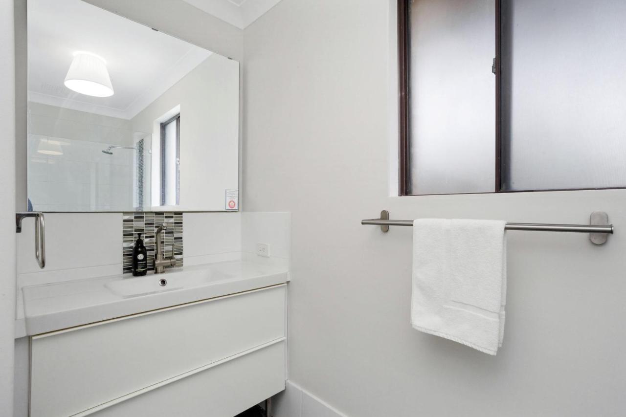 6 Tranquil Leafygreen Scarbbeach Townhse Perth