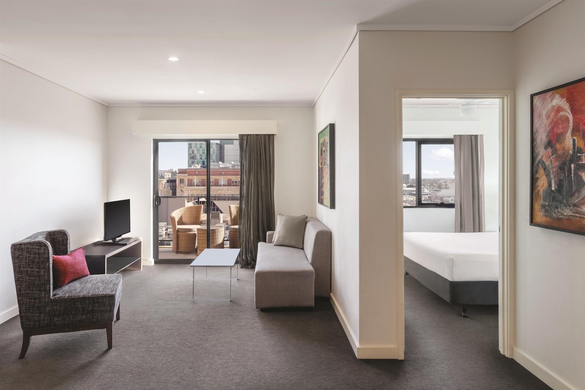 Aparthotel Adina Barrack Plaza